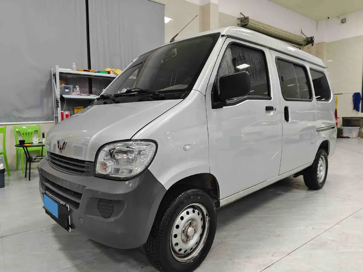 2023 WuLing ZhiGuang 1.5L 102HP L4 5MT