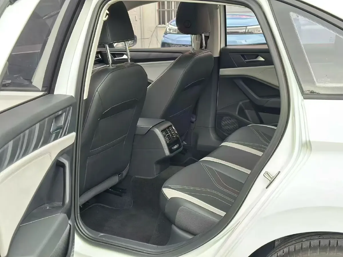 2025 Jetta JettaVA7 1.4T 150HP L4 7DCT,autocango,china used car exporter,china ev exporter,chinese used car exporter,chinese used ev exporter