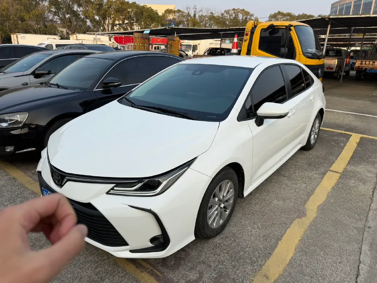 2021 Toyota Corolla 1.2T 116HP L4 CVT