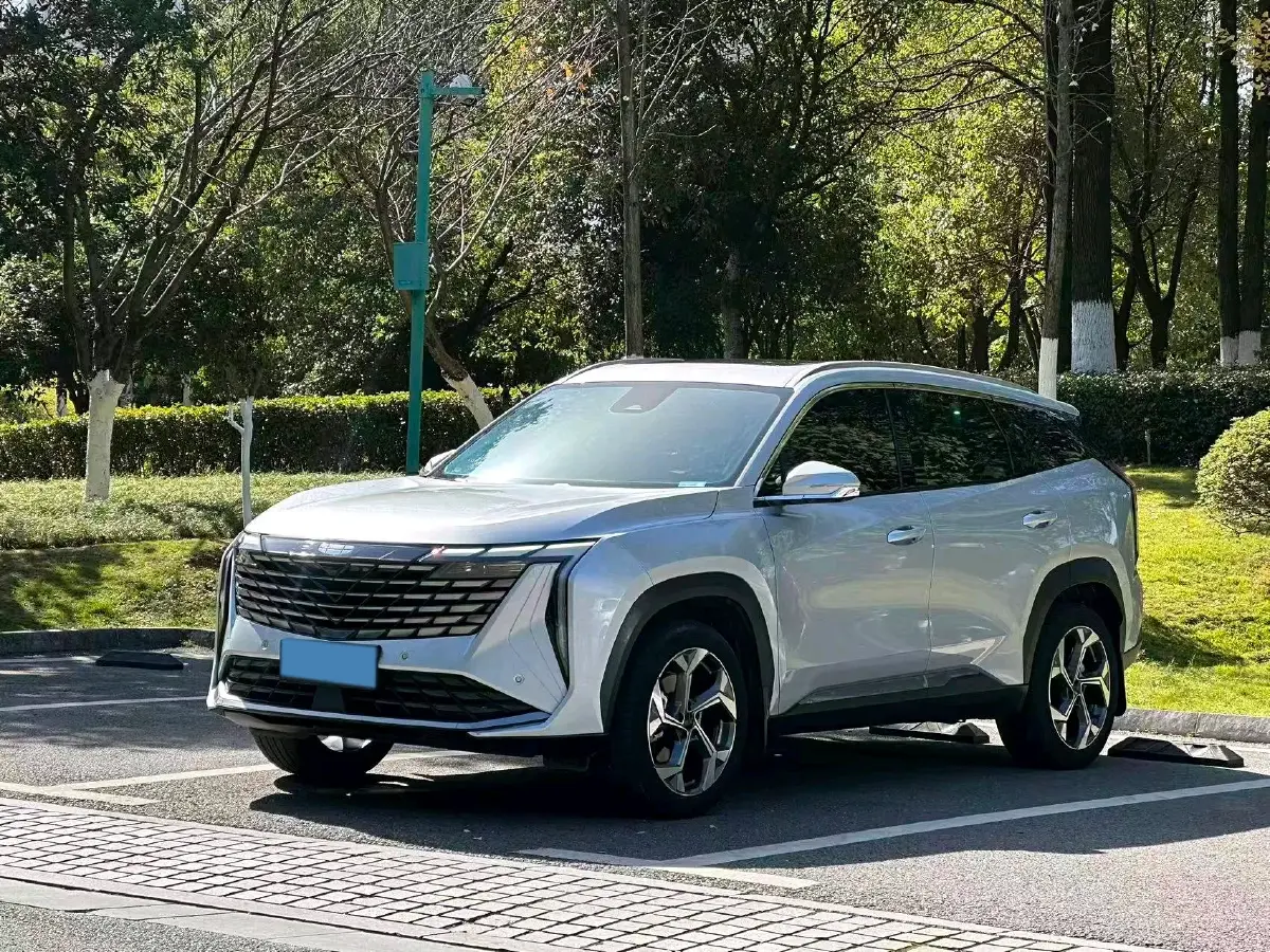 2023 Geely StarRay 1.5T 181HP L4 7DCT