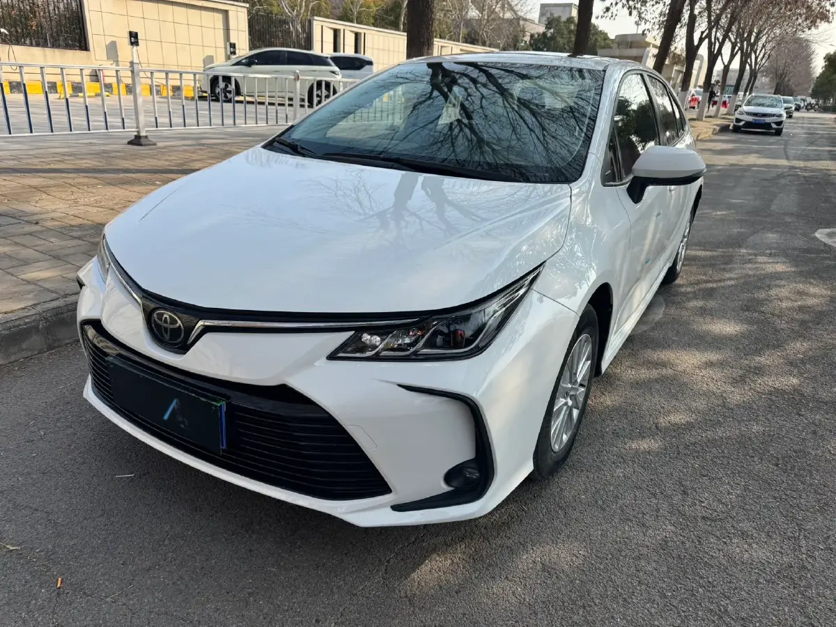 2019 Toyota Corolla 1.2T 116HP L4 CVT