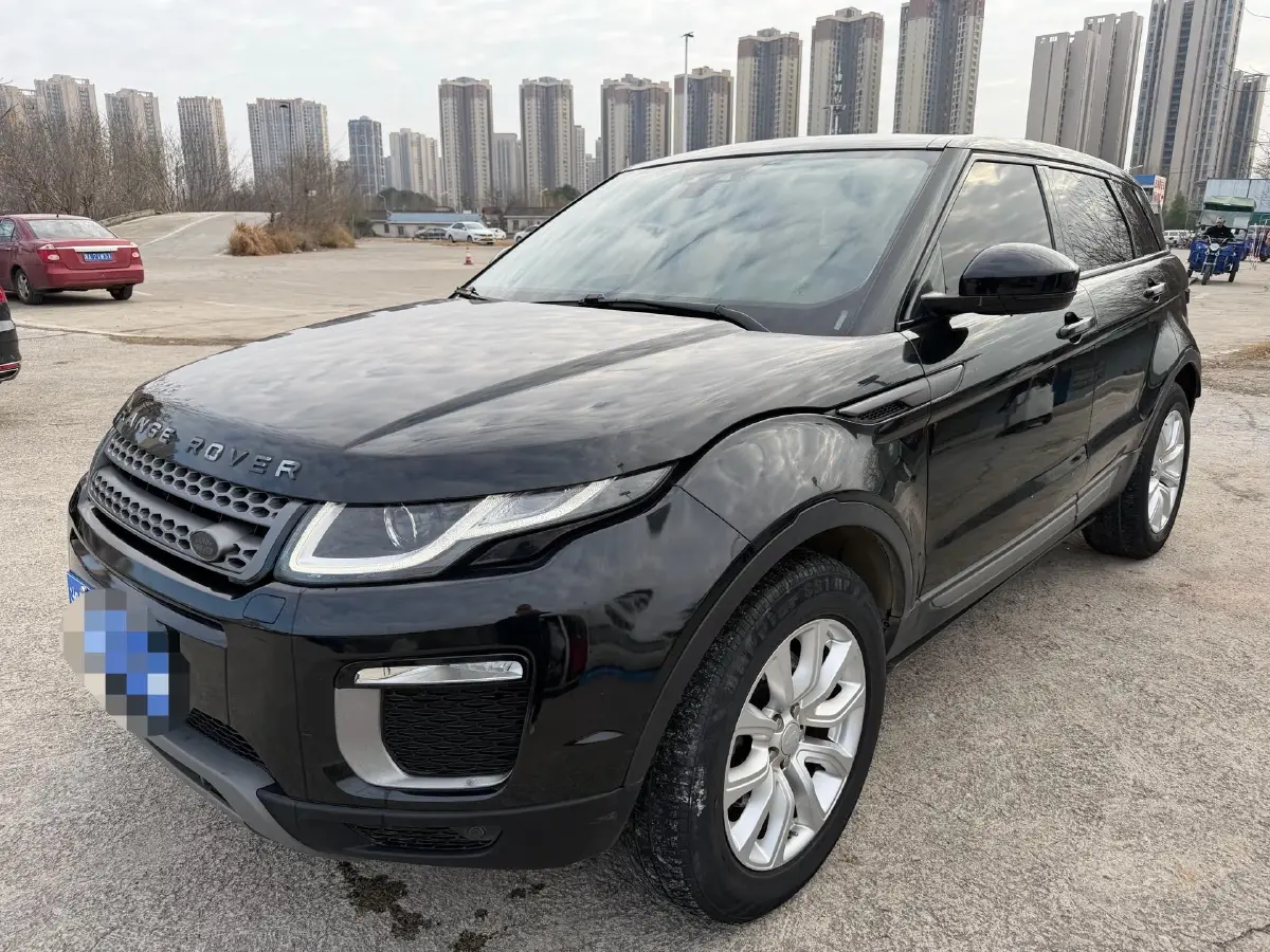 2017 Land Rover Range Rover Evoque 2.0T 241HP L4 9AT