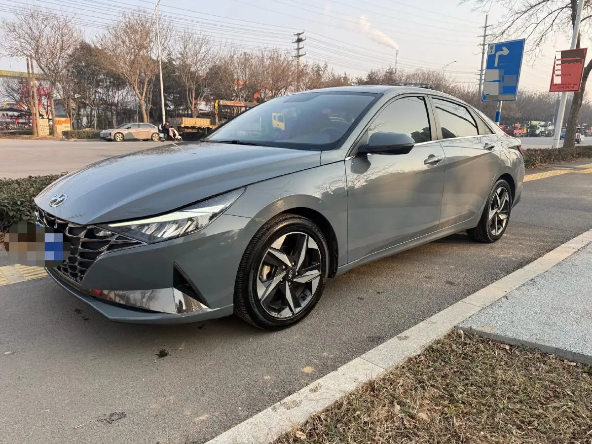 2021 Hyundai Elantra 1.5L 115HP L4 CVT