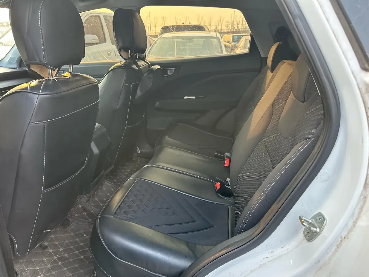 2022 WuLing XingChi 1.5L 99HP L4 6MT,autocango,china used car exporter,china ev exporter,chinese used car exporter,chinese used ev exporter