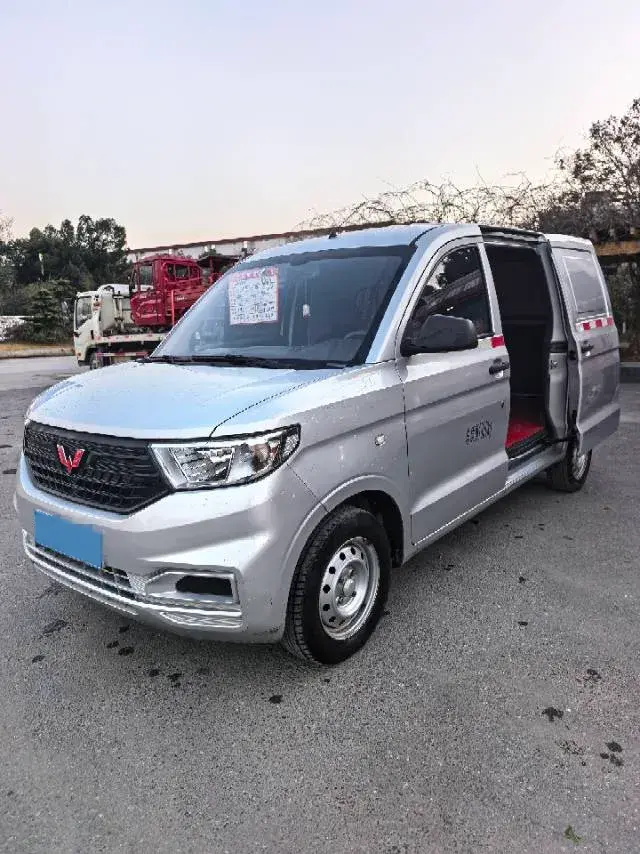 2019 WuLing HongGuang 1.5L 99HP L4 6MT