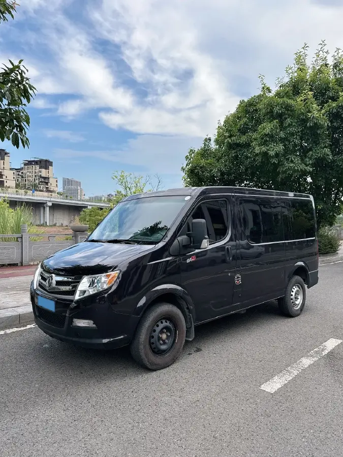 2021 DongFeng DFAC YuFeng 2.0T 136HP L4 6MT