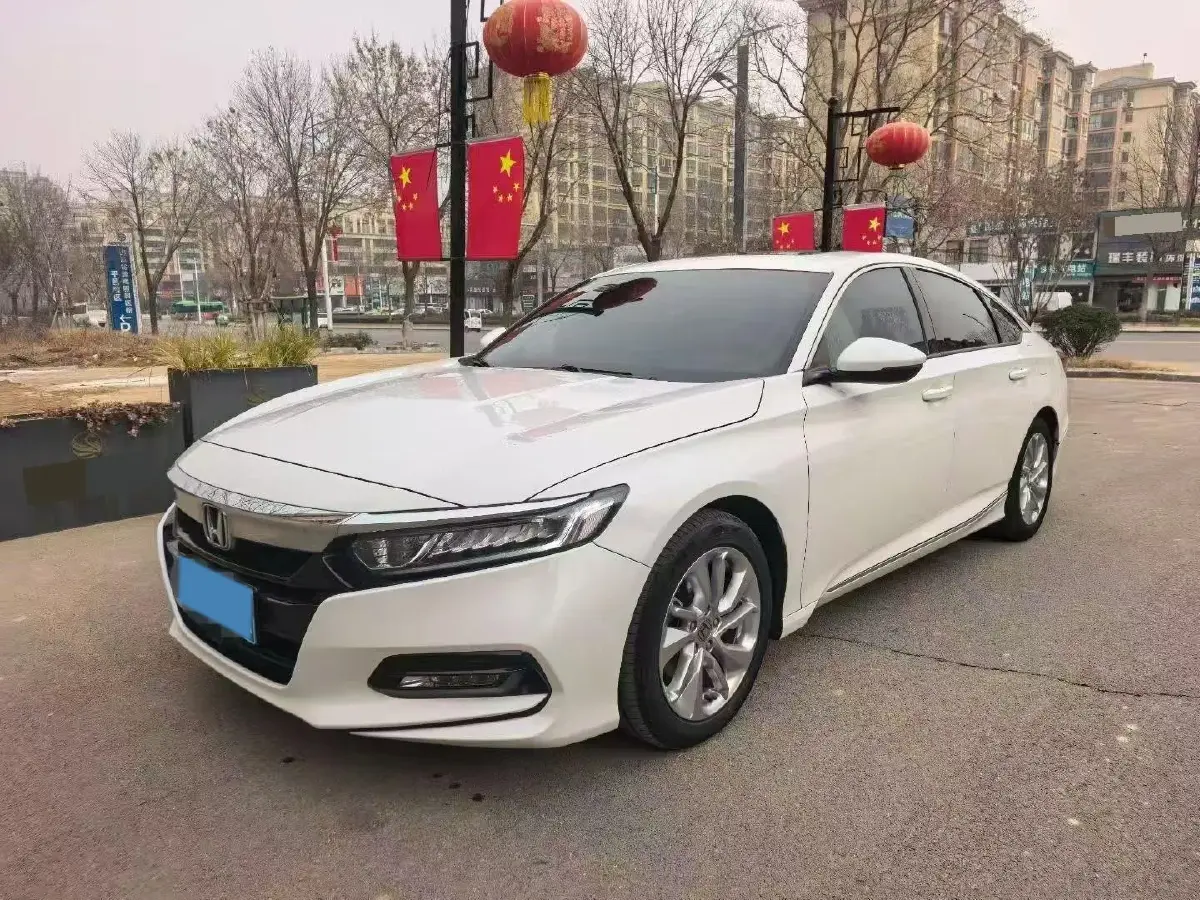 2018 Honda Accord 1.5T 194HP L4 CVT