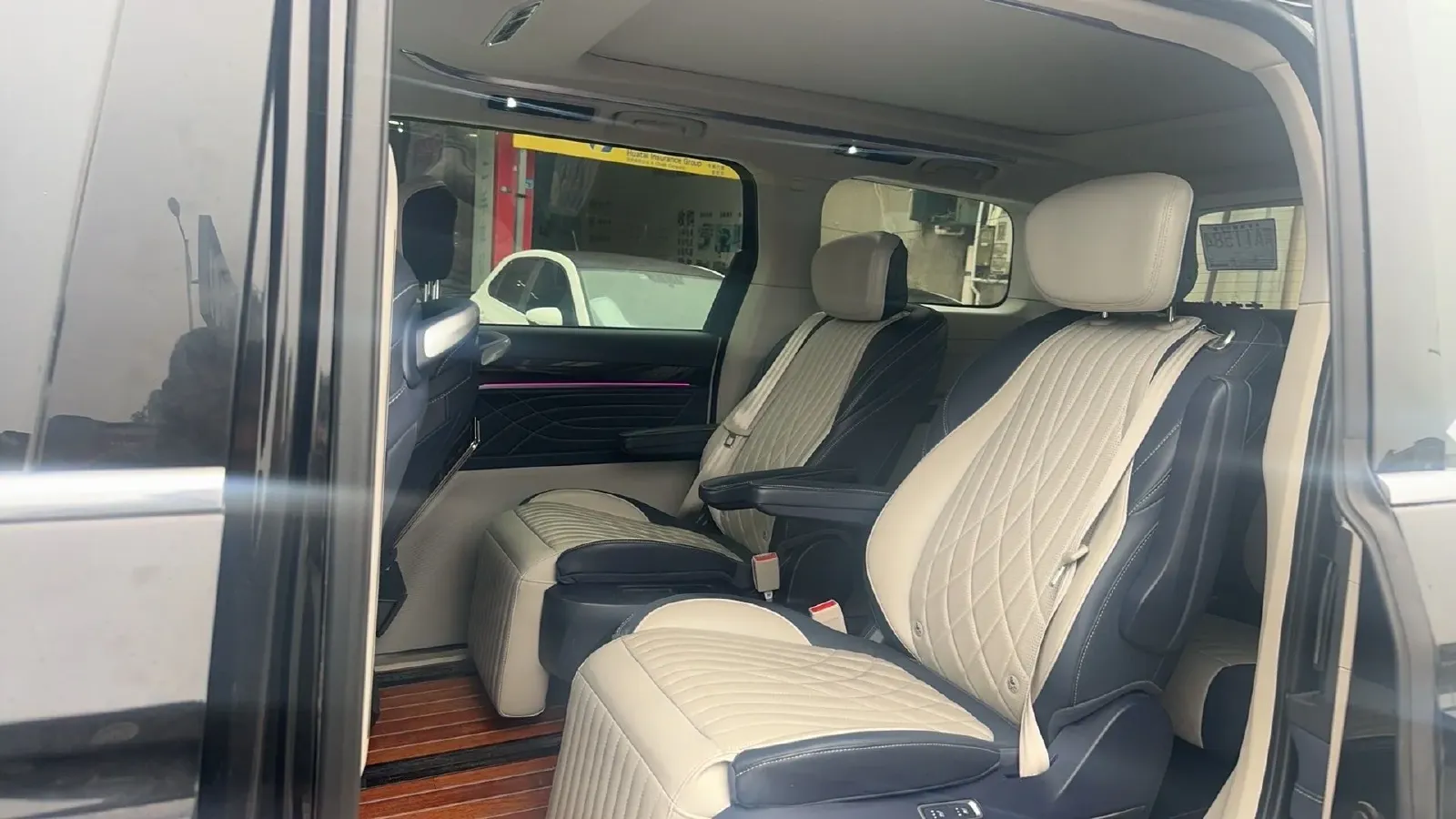 2022 MAXUS G90 2.0T 234HP L4 8AT,autocango,china used car exporter,china ev exporter,chinese used car exporter,chinese used ev exporter