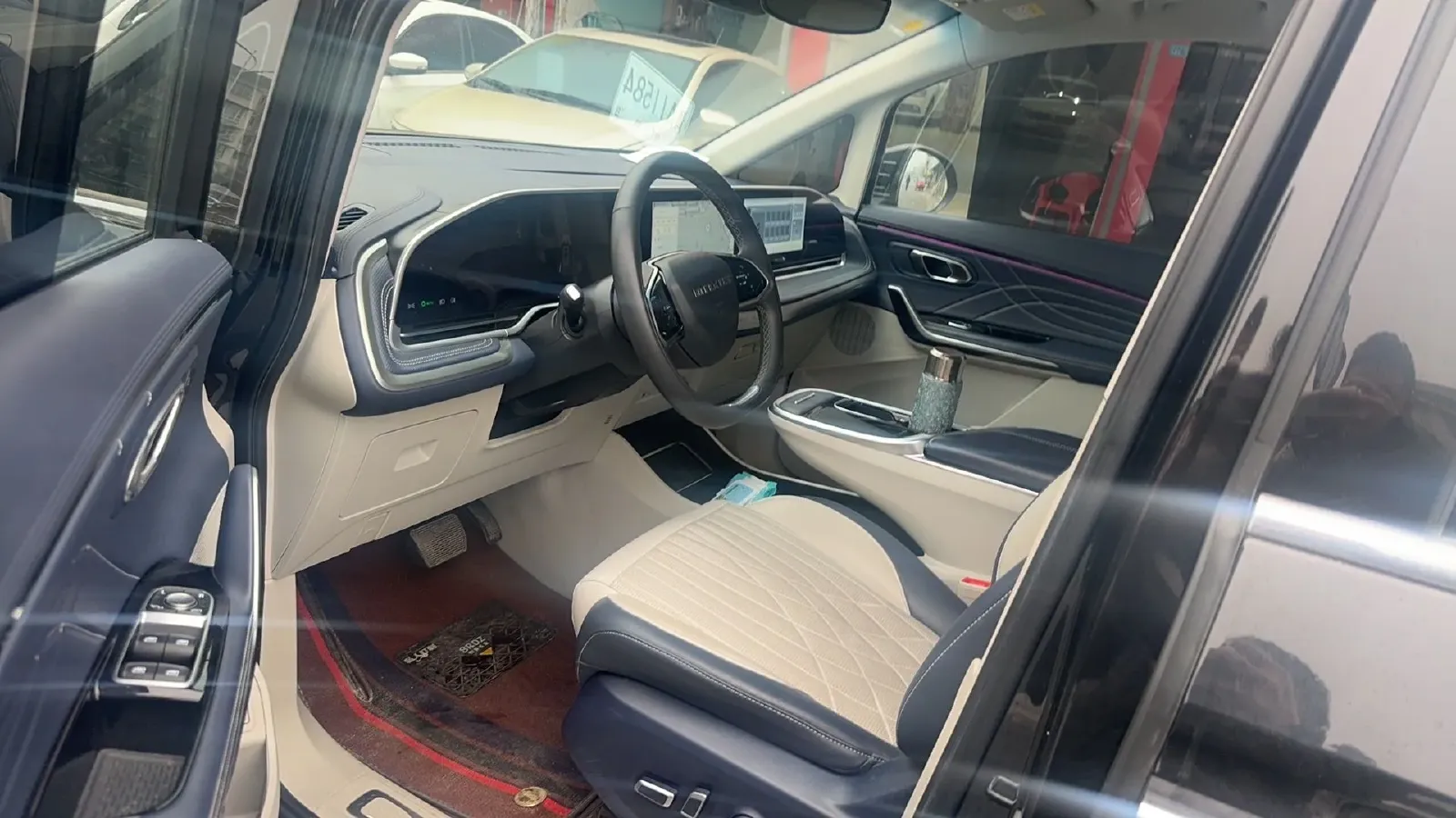 2022 MAXUS G90 2.0T 234HP L4 8AT,autocango,china used car exporter,china ev exporter,chinese used car exporter,chinese used ev exporter