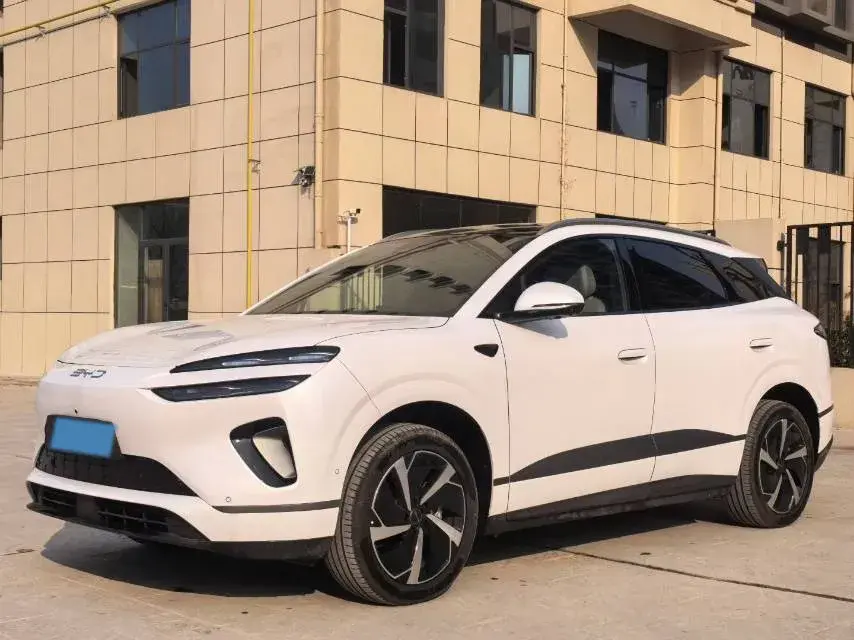 2025 LanDian E5 PLUS 1.5L 95HP L4 E-CVT PHEV