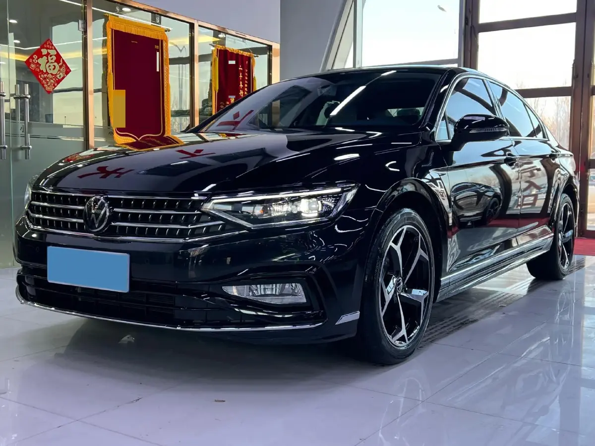 2025 Volkswagen Magotan 2.0T 186HP L4 7DCT