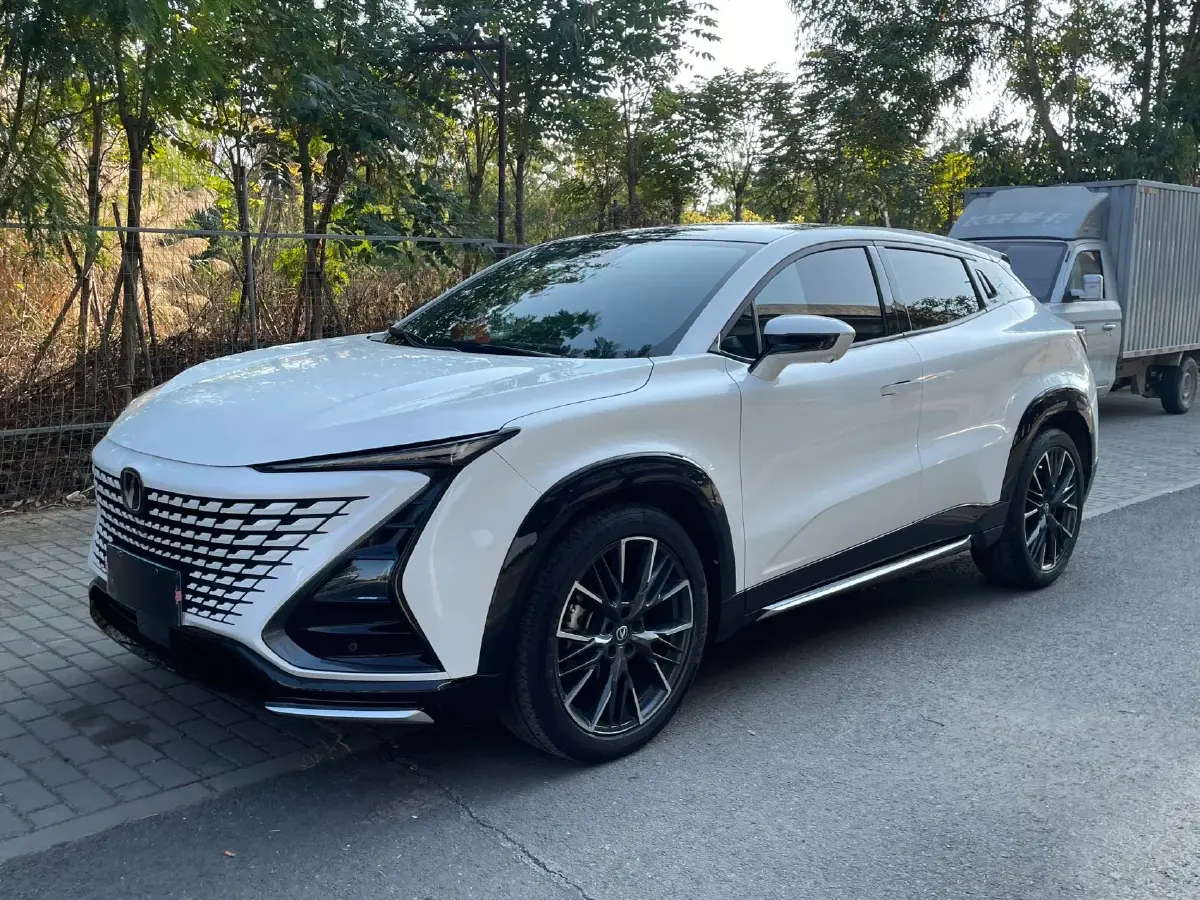 2023 ChangAn UNI-T 1.5T 188HP L4 7DCT