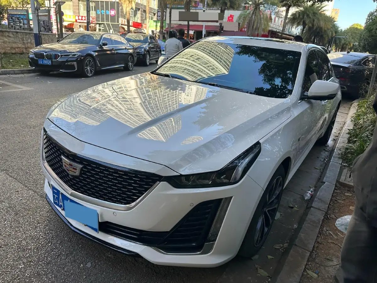 2021 Cadillac CT5 2.0T 237HP L4 10AT