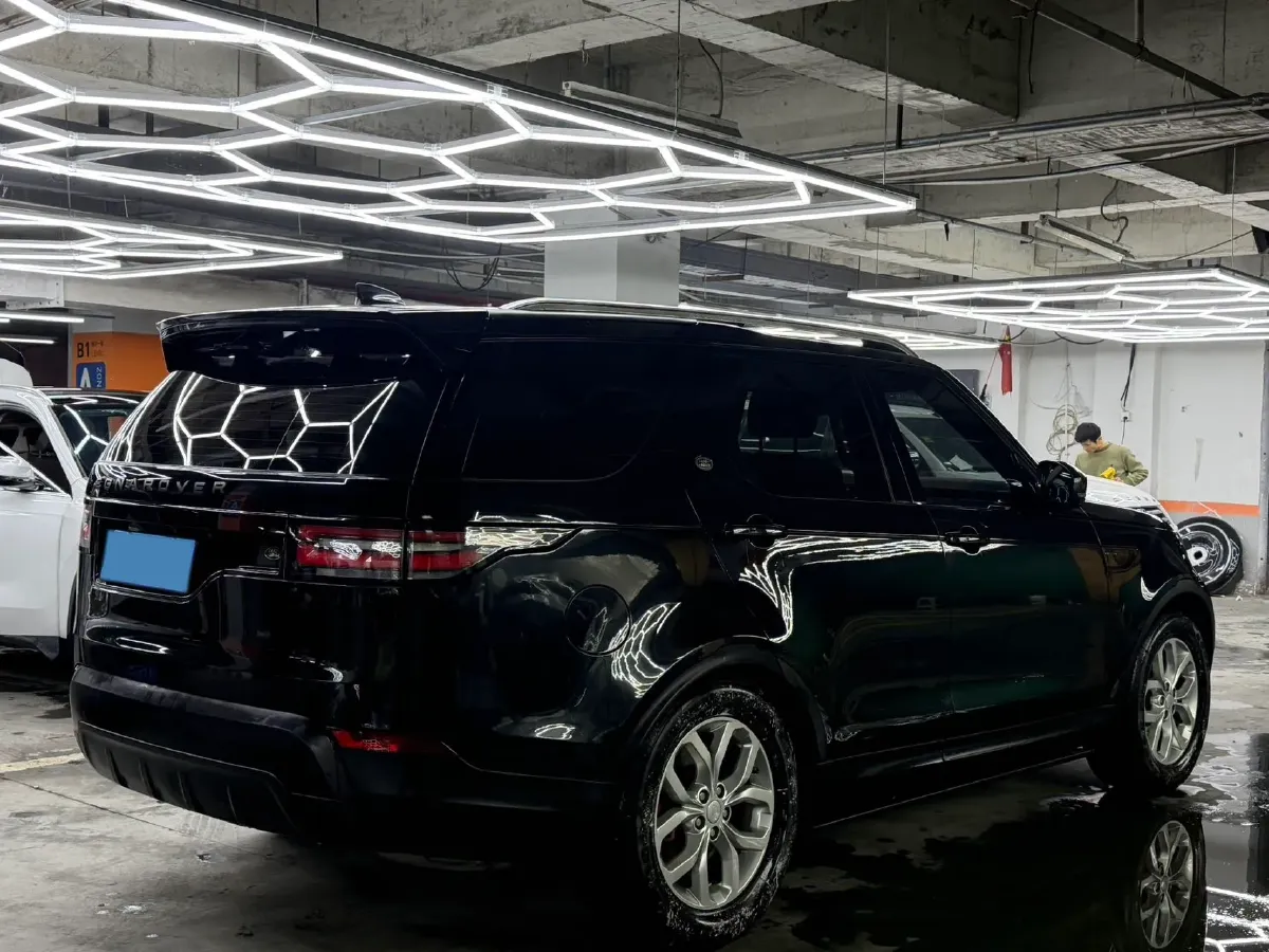2018 Land Rover Discovery 3.0T 340HP V6 8AT,autocango,china used car exporter,china ev exporter,chinese used car exporter,chinese used ev exporter