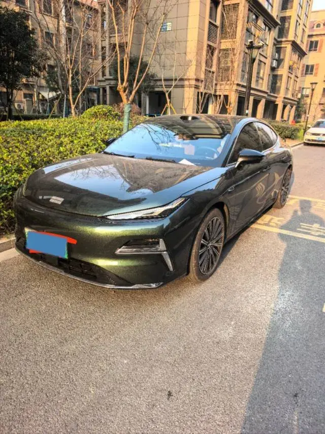 2025 Geely Galaxy Starshine 8 1.5T 163HP L4 3DHT PHEV 27.69KWH