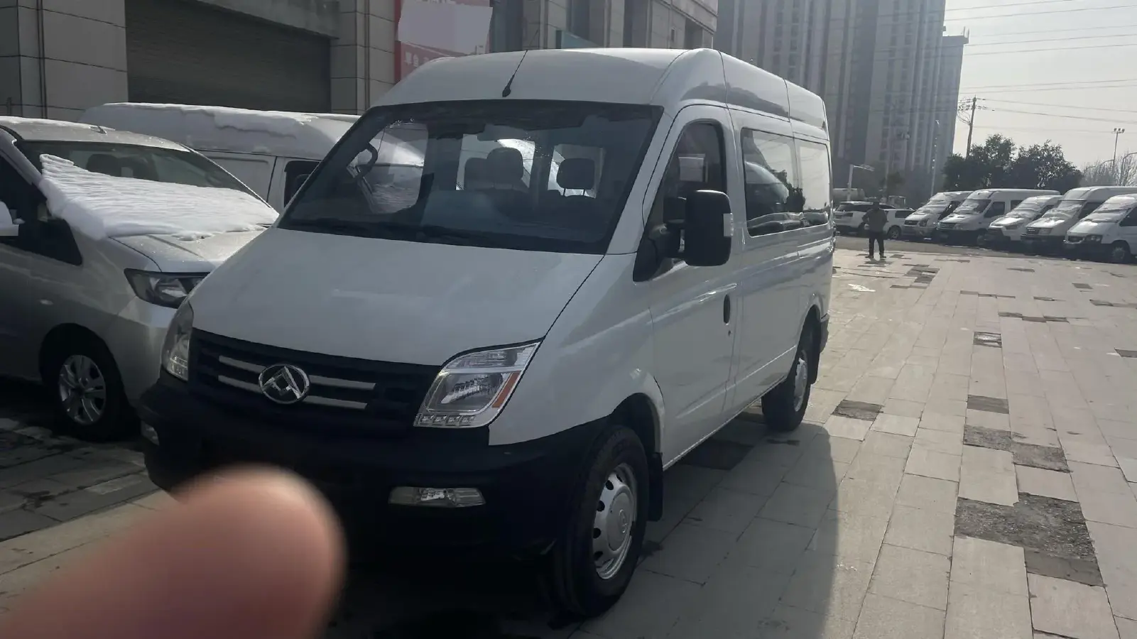 2020 MAXUS XinTu V80 2.5T 136HP L4 6MT