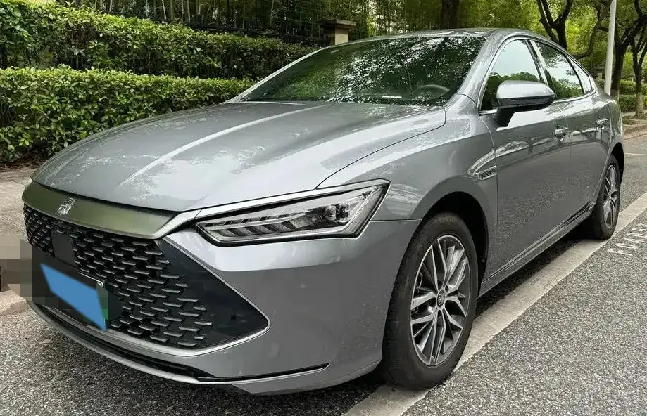 2024 BYD QinL 1.5L 101HP L4 E-CVT PHEV 15.87KWH