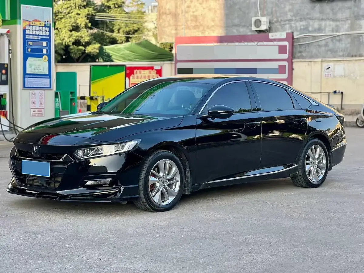 2018 Honda Accord 1.5T 194HP L4 CVT