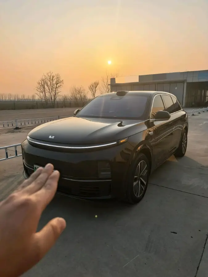 2024 Li L8 Range Extended 154HP REEV 42.8KWH