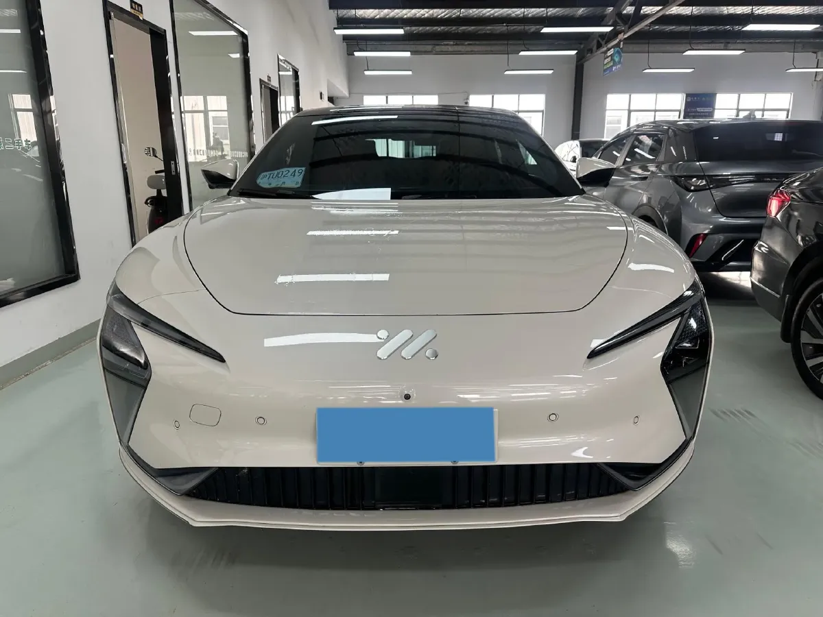 2022 IM L7 BEV 90KWH,autocango,china used car exporter,china ev exporter,chinese used car exporter,chinese used ev exporter