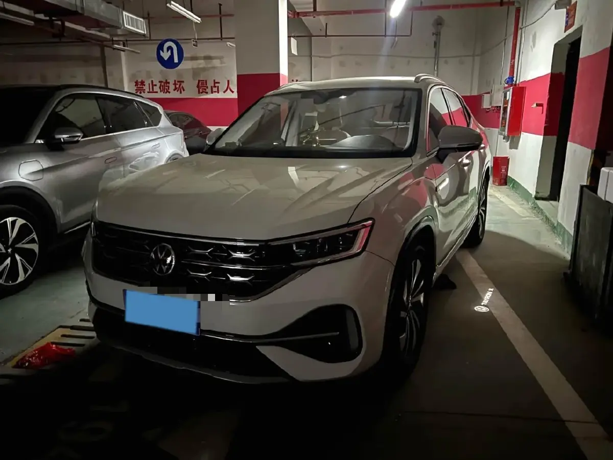 2023 Volkswagen Tayron X 2.0T 186HP L4 7DCT