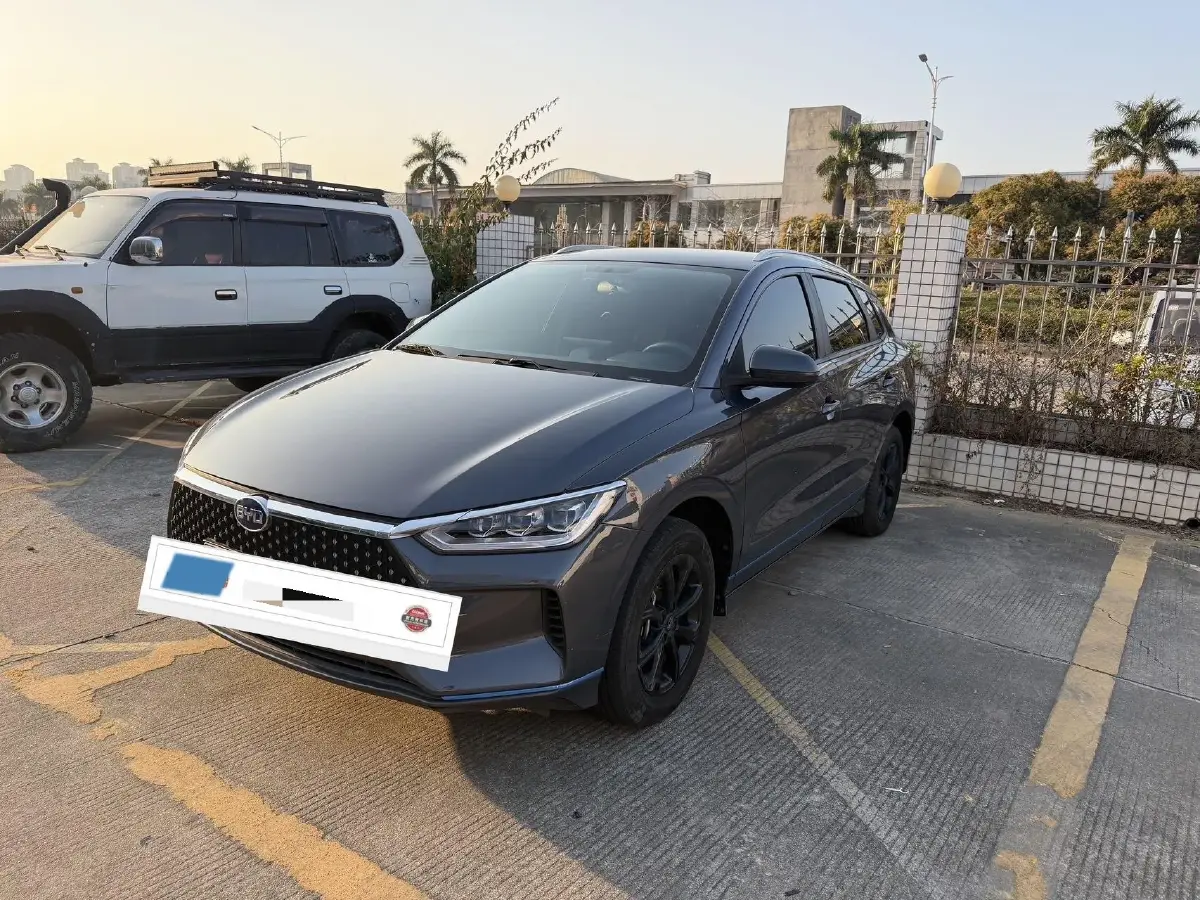 2019 BYD e2 BEV 47.3KWH