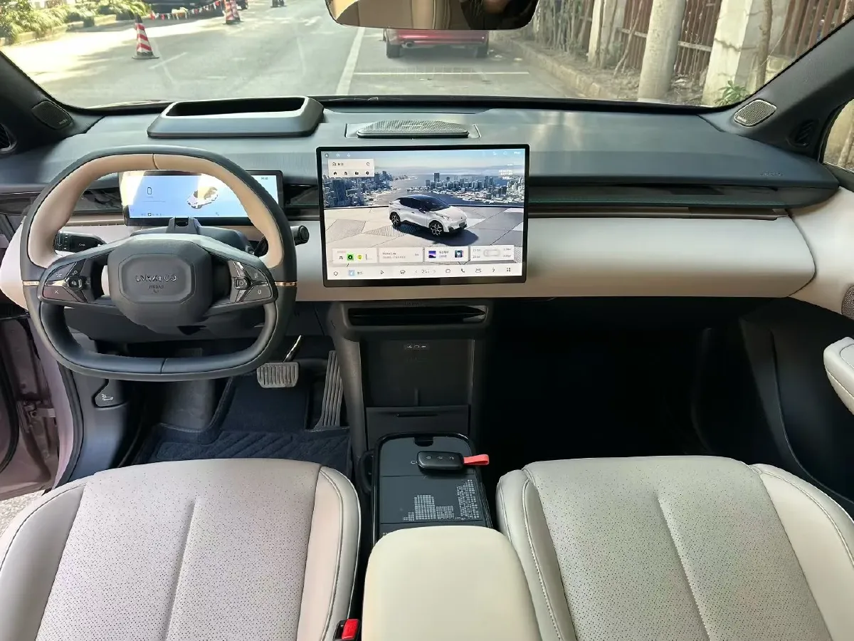 2025 Dongfeng Z9 2.0T 258HP L4 8AT,autocango,china used car exporter,china ev exporter,chinese used car exporter,chinese used ev exporter