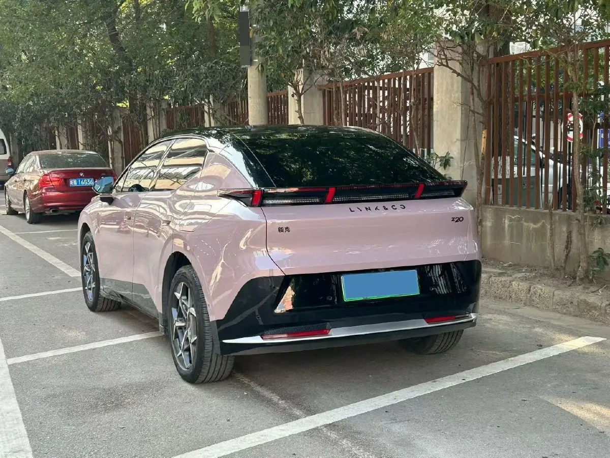 2025 Dongfeng Z9 2.0T 258HP L4 8AT,autocango,china used car exporter,china ev exporter,chinese used car exporter,chinese used ev exporter