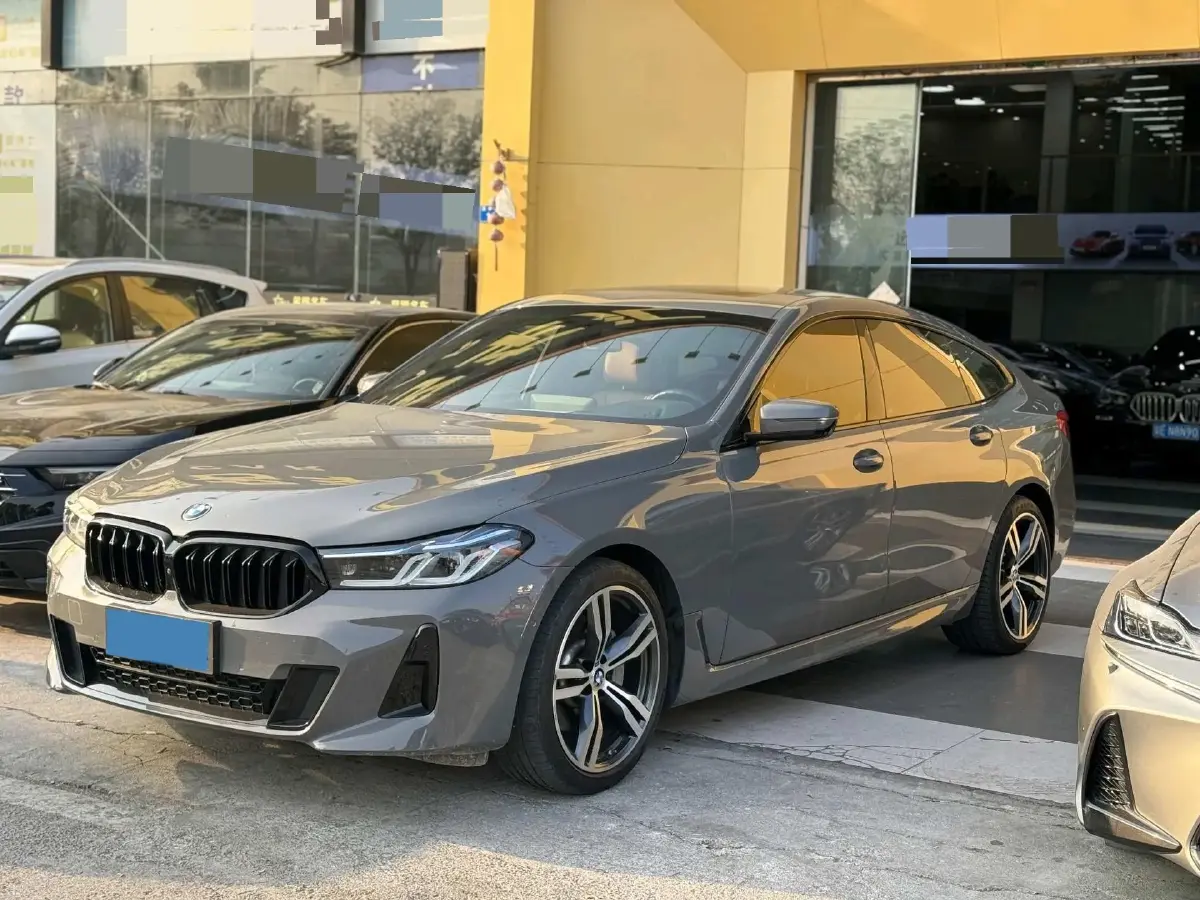 2022 BMW 6 Series GT 2.0T 245HP L4 8AT