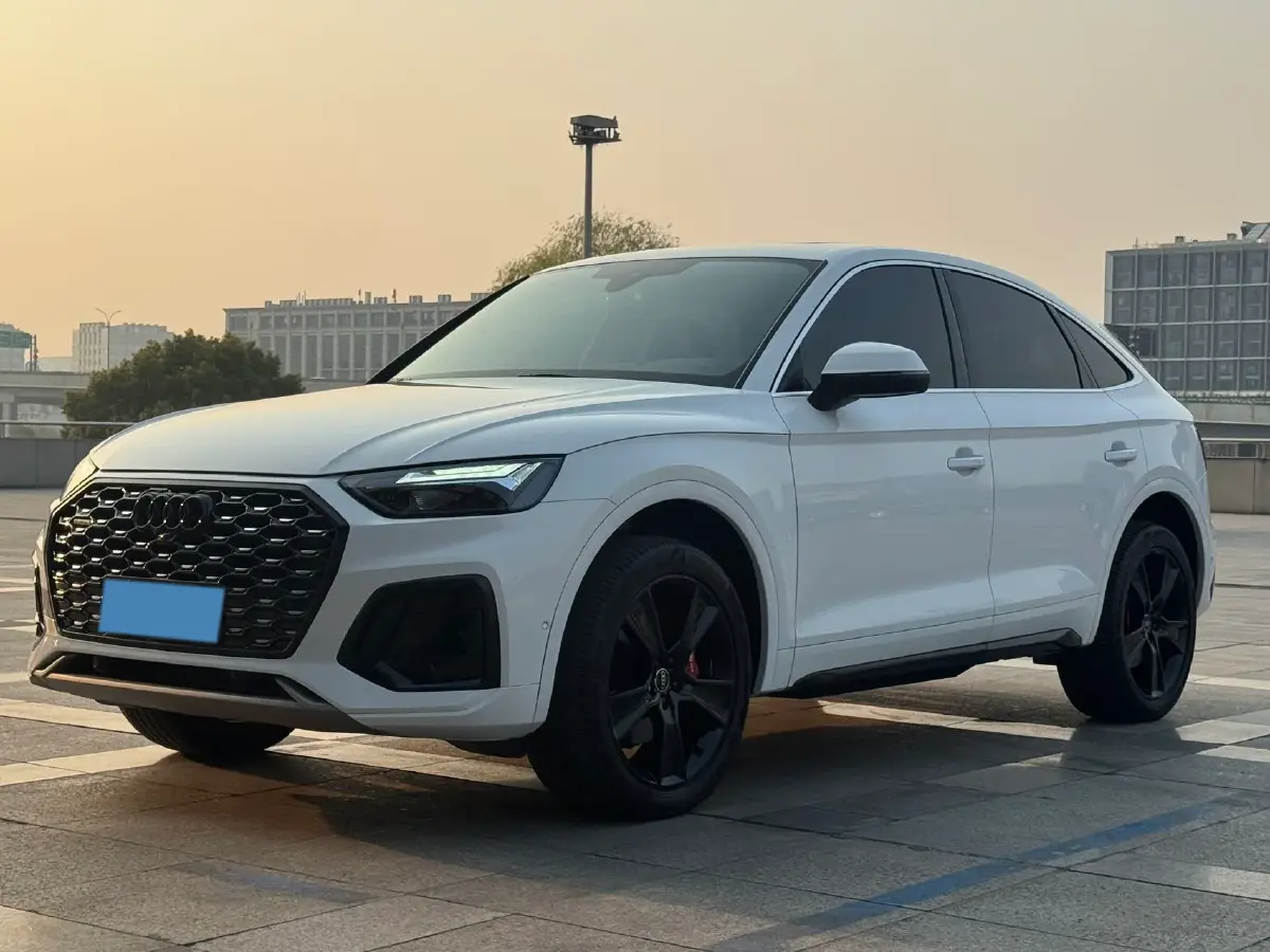 2022 Audi Q5L Sportback 2.0T 190HP L4 7DCT