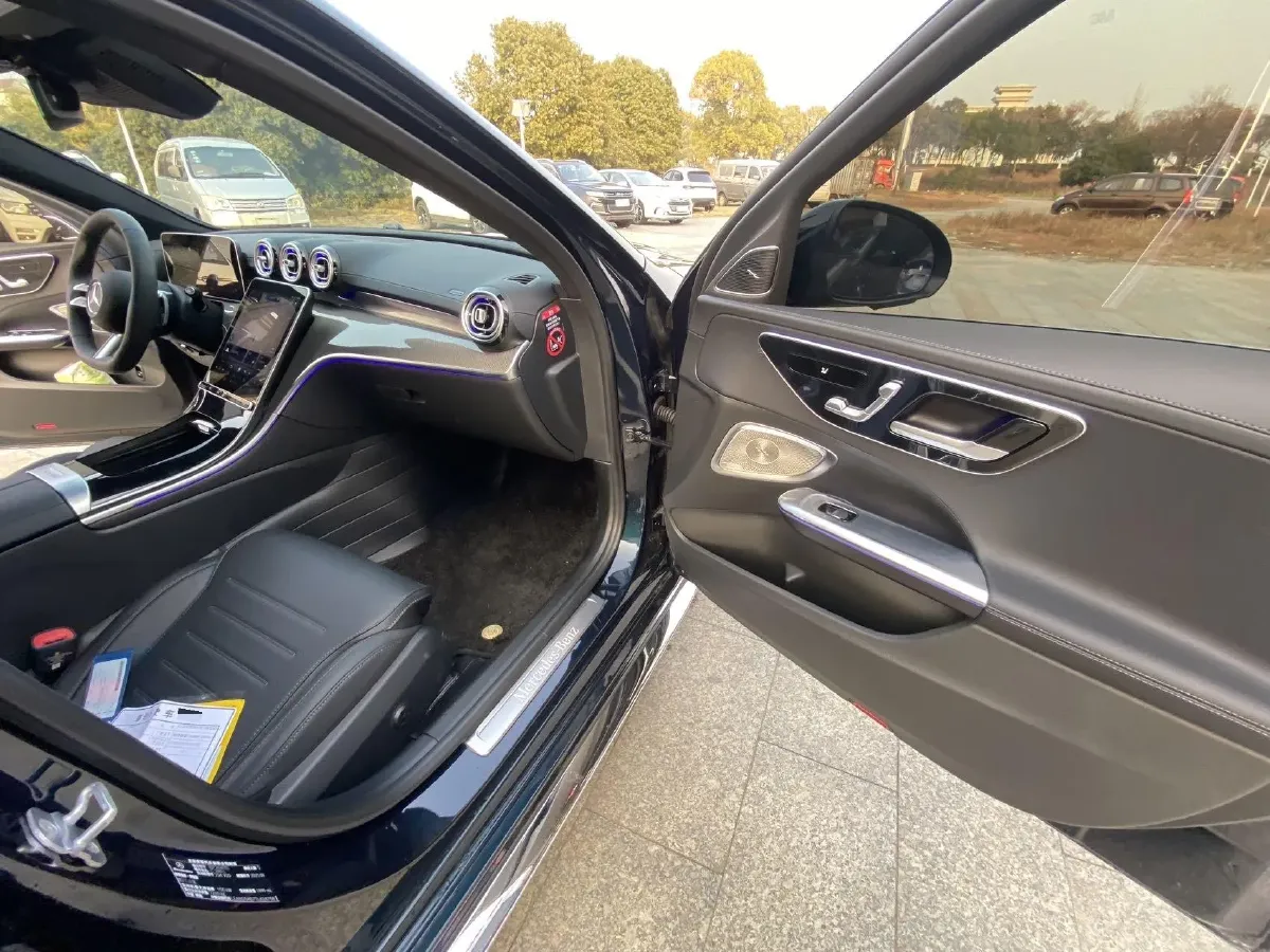 2026 Mercedes-Benz C Class 2.0T 204HP L4 9AT,autocango,china used car exporter,china ev exporter,chinese used car exporter,chinese used ev exporter
