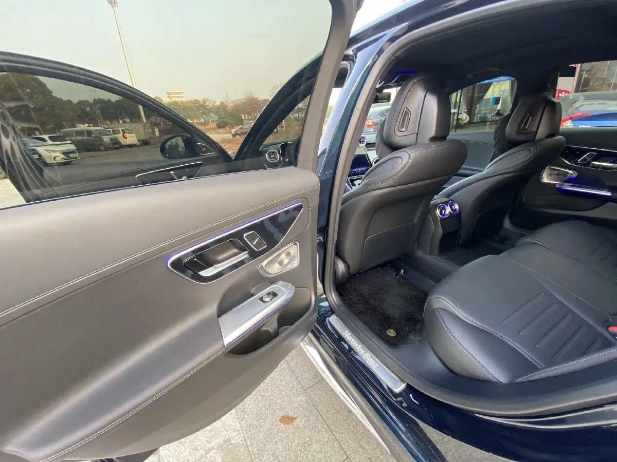 2026 Mercedes-Benz C Class 2.0T 204HP L4 9AT,autocango,china used car exporter,china ev exporter,chinese used car exporter,chinese used ev exporter