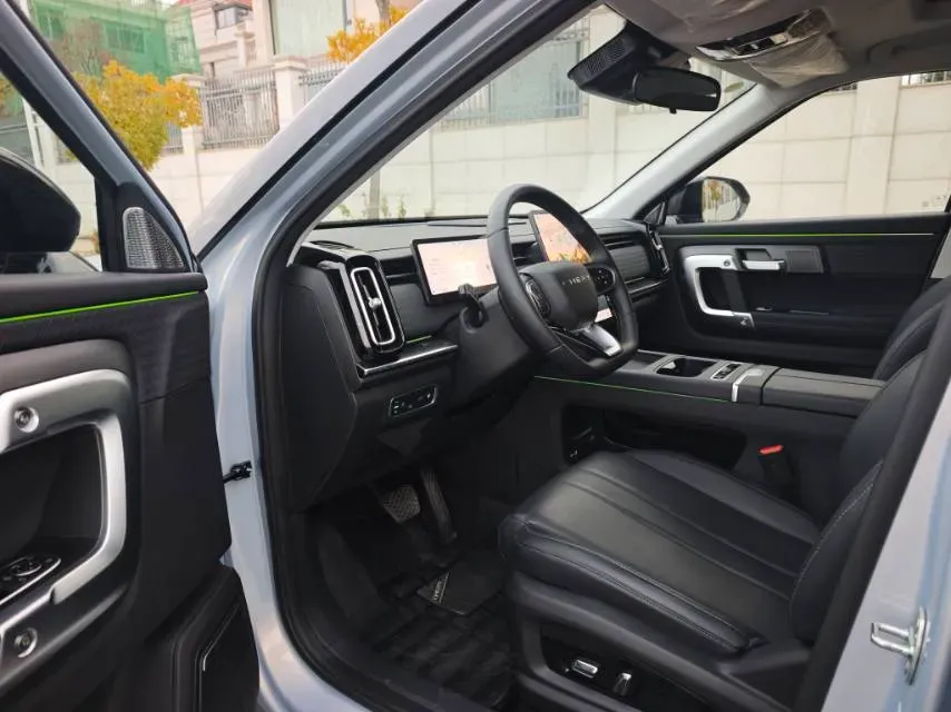 2024 Chery Exploration 06 C-DM 1.5T 156HP L4 DHT PHEV 18.3KWH,autocango,china used car exporter,china ev exporter,chinese used car exporter,chinese used ev exporter