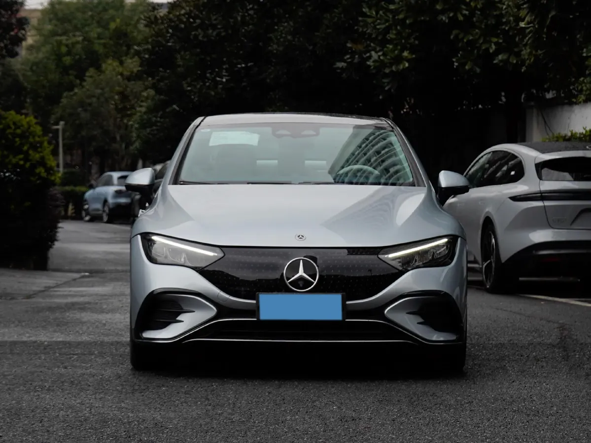 2025 Mercedes-Benz EQE Class BEV 96.1KWH,autocango,china used car exporter,china ev exporter,chinese used car exporter,chinese used ev exporter