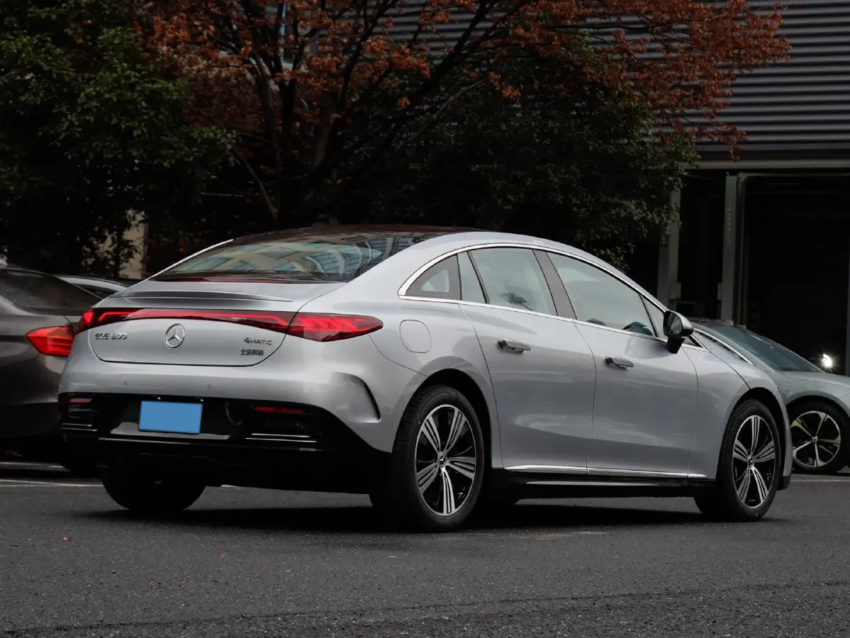 2025 Mercedes-Benz EQE Class BEV 96.1KWH,autocango,china used car exporter,china ev exporter,chinese used car exporter,chinese used ev exporter