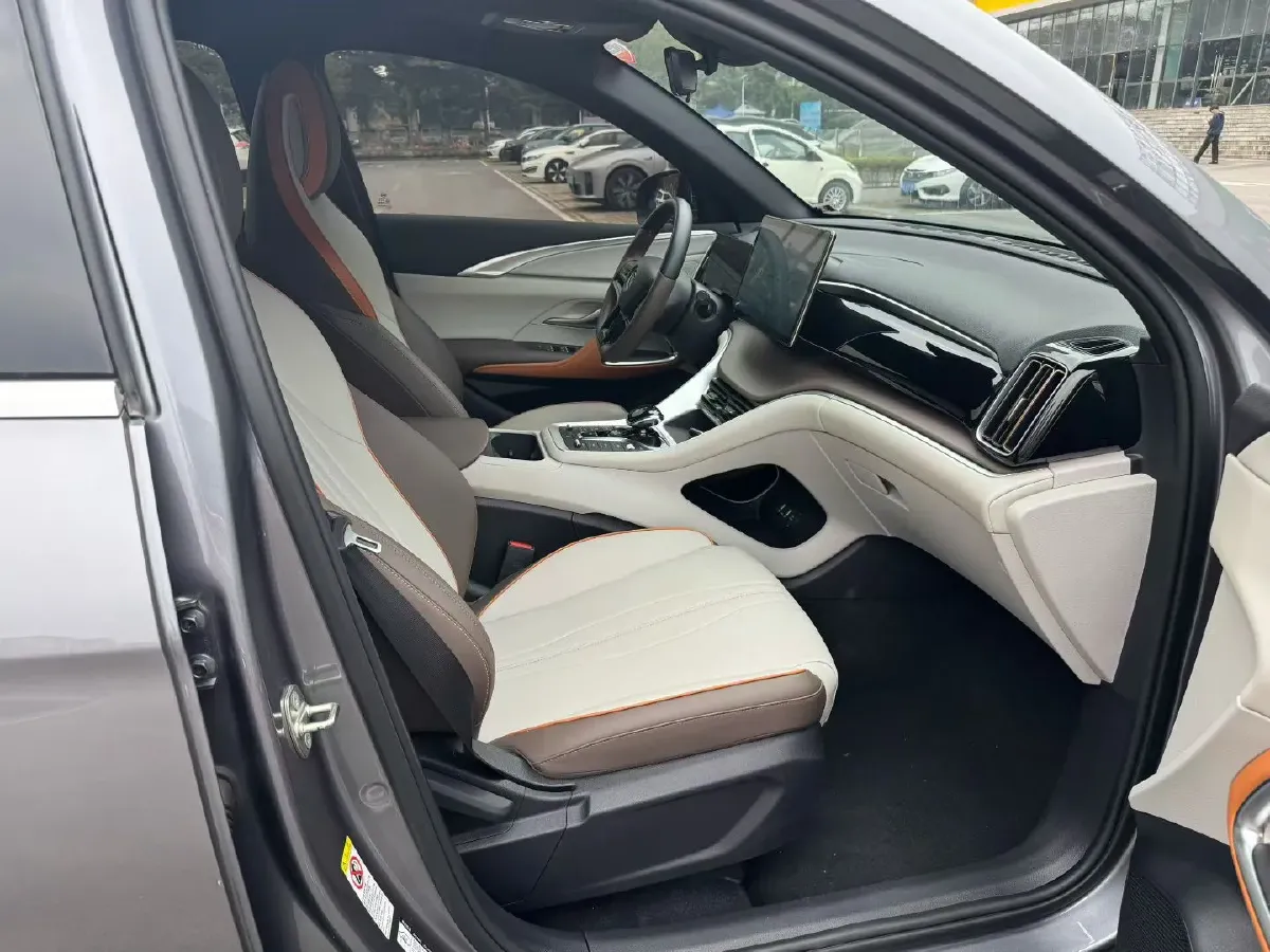 2022 Ruichi Auto EC31 BEV 41.932KWH,autocango,china used car exporter,china ev exporter,chinese used car exporter,chinese used ev exporter