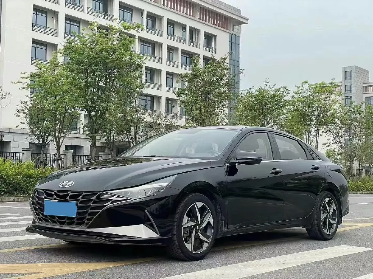 2021 Hyundai Elantra 1.5L 115HP L4 CVT