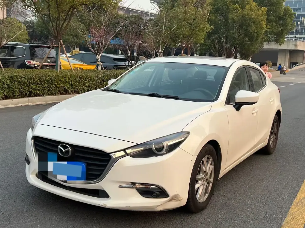 2017 Mazda 3 Axela 1.5L 117HP L4 6AT