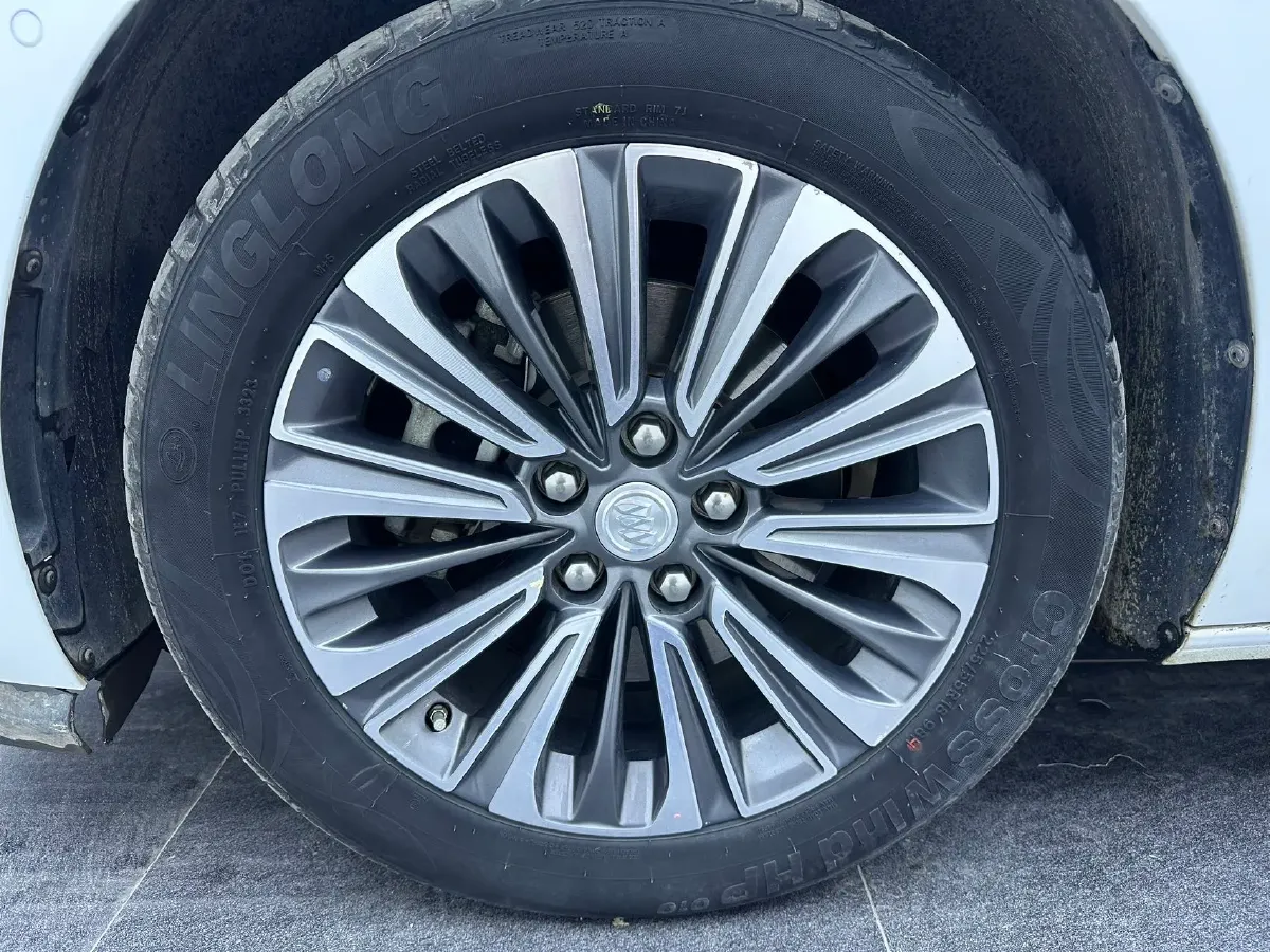 2021 Buick GL8 2.0T 237HP L4 9AT,autocango,china used car exporter,china ev exporter,chinese used car exporter,chinese used ev exporter