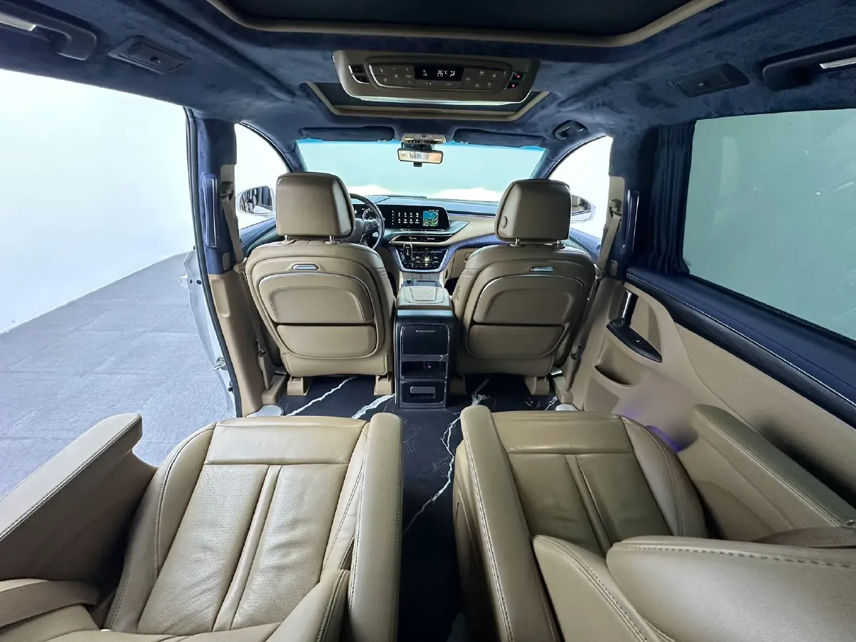 2021 Buick GL8 2.0T 237HP L4 9AT,autocango,china used car exporter,china ev exporter,chinese used car exporter,chinese used ev exporter