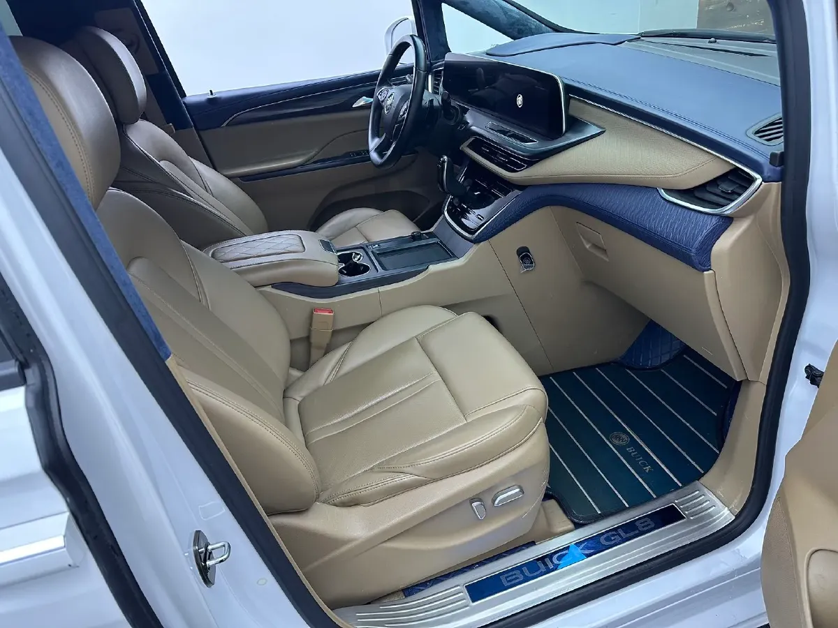 2021 Buick GL8 2.0T 237HP L4 9AT,autocango,china used car exporter,china ev exporter,chinese used car exporter,chinese used ev exporter