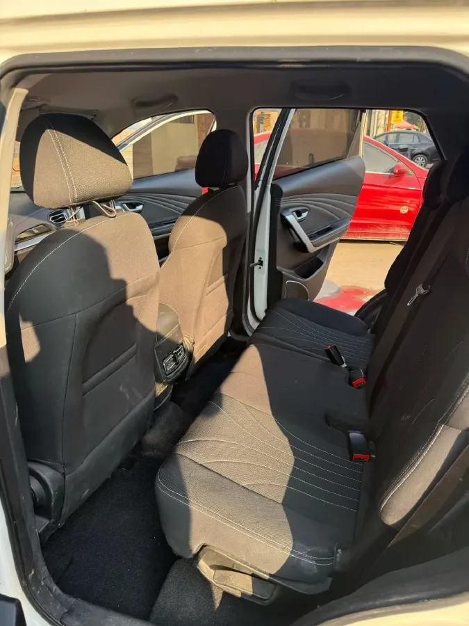 2018 SWM X7 1.8L 137HP L4 5MT,autocango,china used car exporter,china ev exporter,chinese used car exporter,chinese used ev exporter