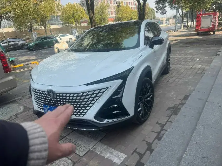 2022 ChangAn UNI-T 1.5T 188HP L4 7DCT