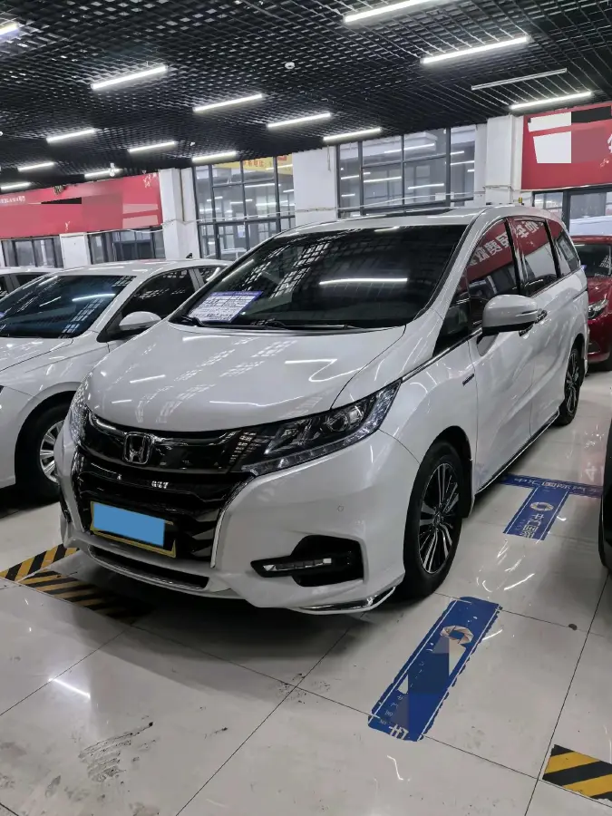 2019 Honda Odyssey 2.0L 146HP L4 E-CVT Hybrid