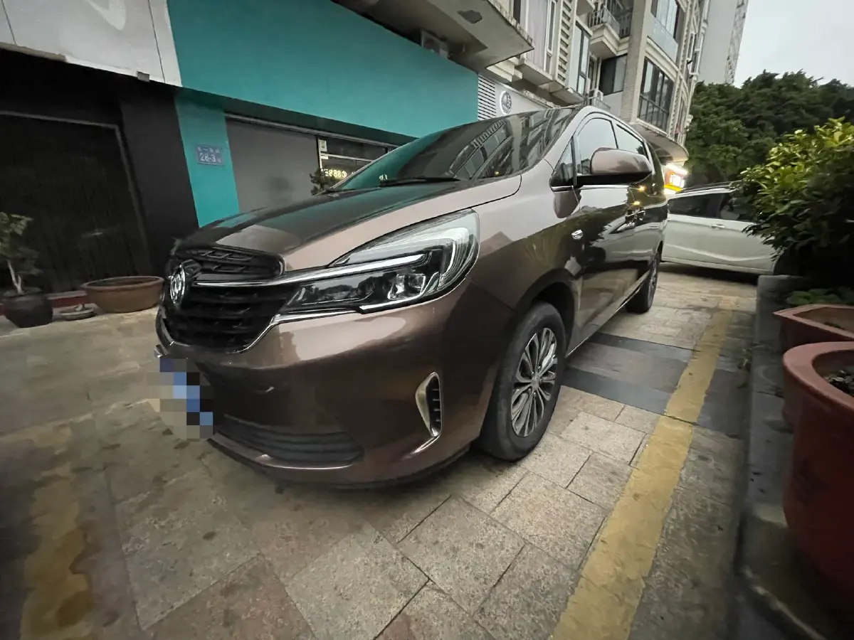 2022 Buick GL8 2.0T 237HP L4 9AT