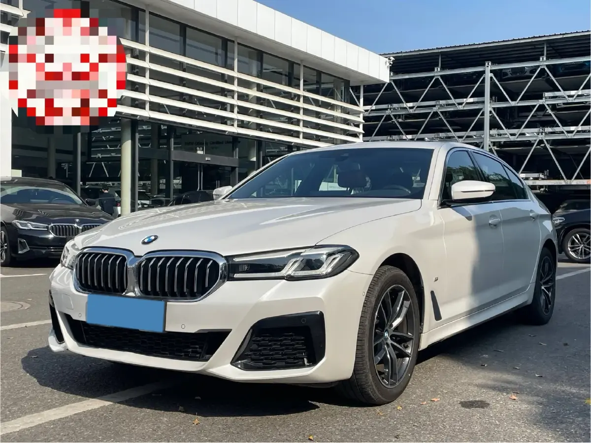 2022 BMW 5 Series 2.0T 184HP L4 8AT