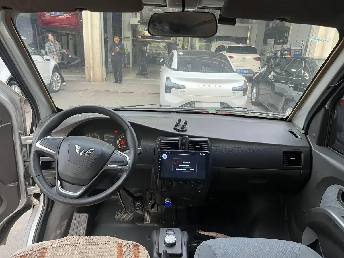 2022 WuLing RongGuang Mini Truck EV BEV 41.5KWH,autocango,china used car exporter,china ev exporter,chinese used car exporter,chinese used ev exporter