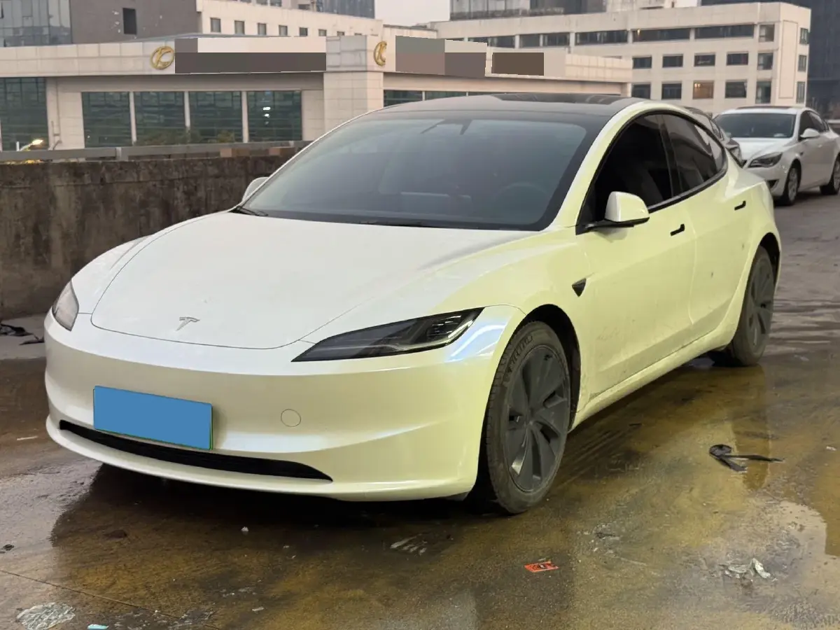 2023 HYPTEC GT BEV 80KWH