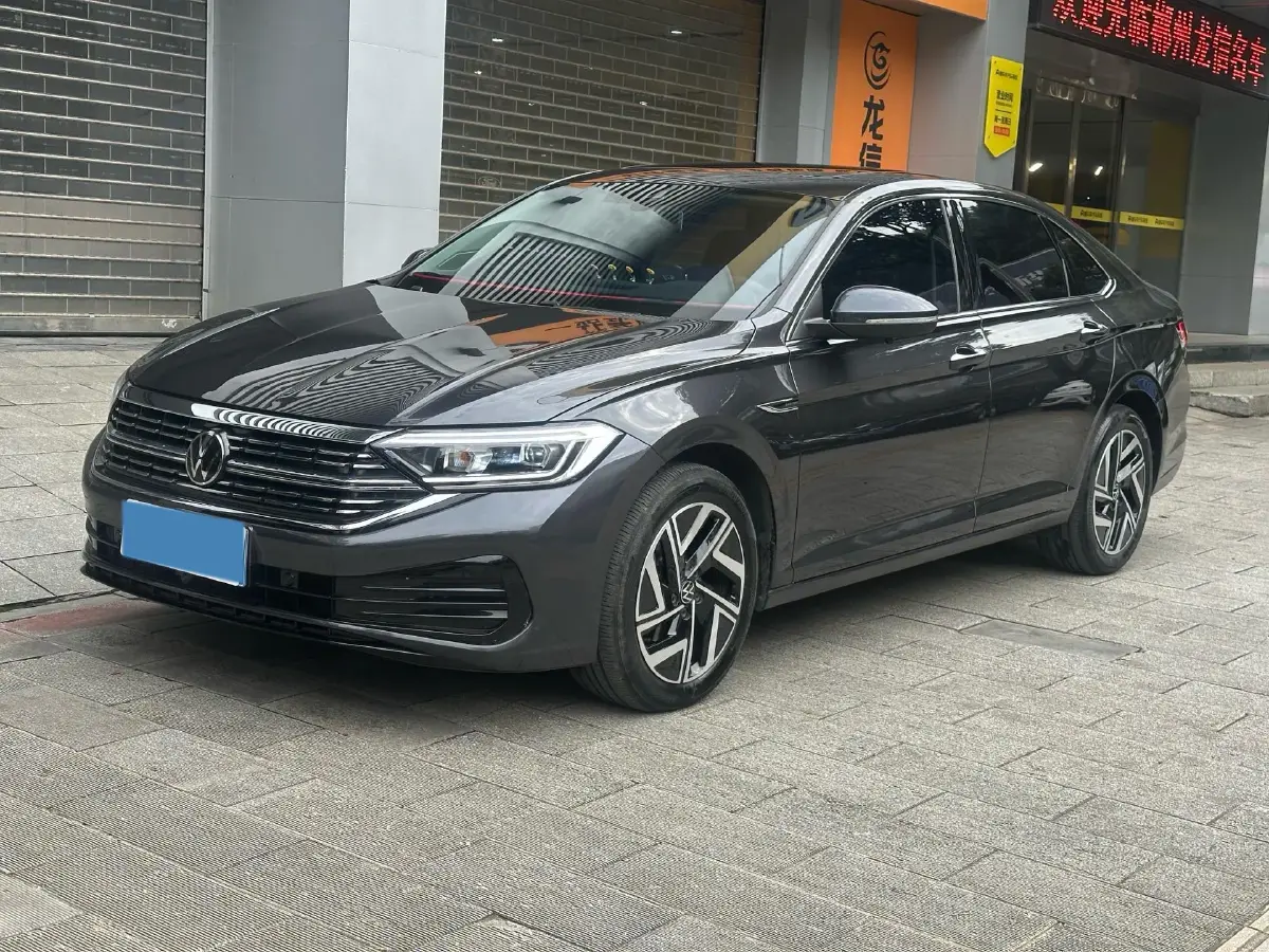 2024 Volkswagen Sagitar 1.5T 160HP L4 7DCT