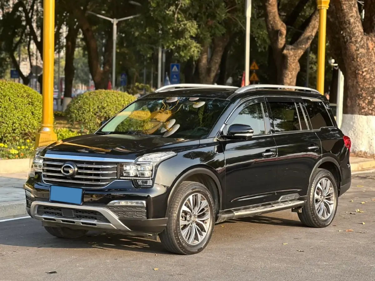 2017 GAC Trumpchi GS8 2.0T 201HP L4 6AT